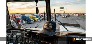 Trucker Hat