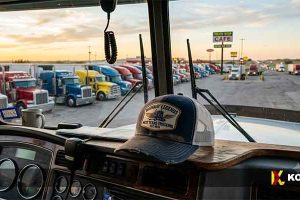 Trucker Hat: Topi Ikonik yang Populer